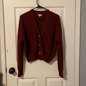 Burgundy/ Maroon cropped cardigan.